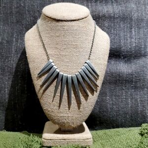 BIB SPEAR FAN Statement necklace 16 INCH W 3 INCH EXTENSION SILVERTONE